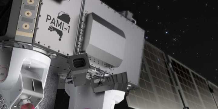 Defensie bezoekt Cosine in het kader van satelliet PAMI-1